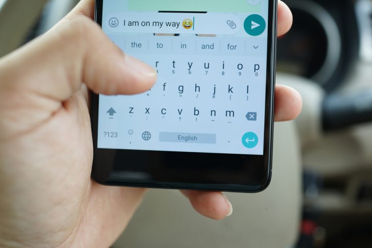 25 Kombinasi Emoji Lucu yang Bisa Digunakan Setiap Hari 💡