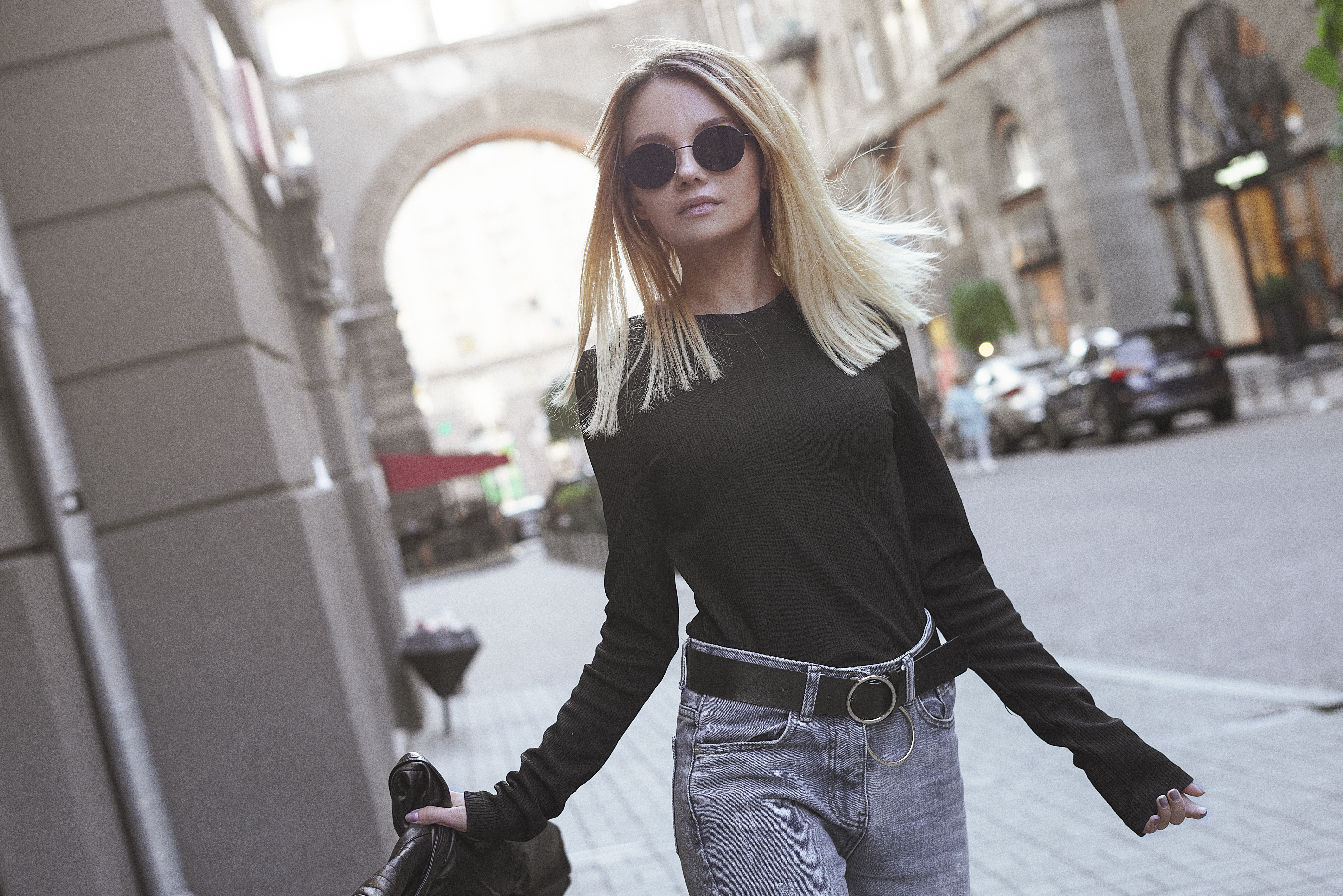 😎 Emoji de Óculos de Sol: Pareça Inteligente e Estiloso, e Mantenha a Calma 🕶 Online