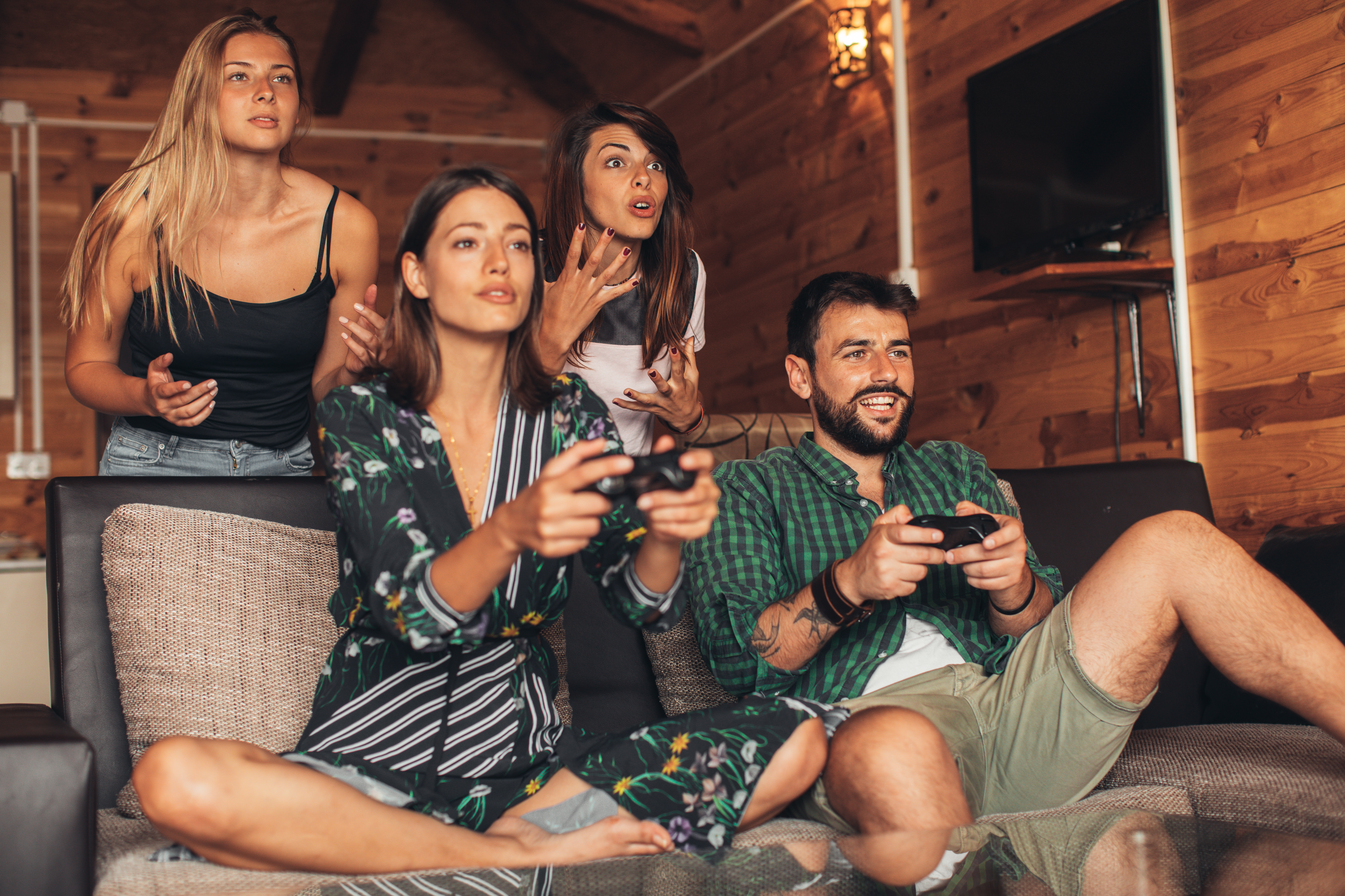 🤼 إيموجي القتال: تصارع مع التوتر الخاص بك مع ألعاب القتال عبر الإنترنت